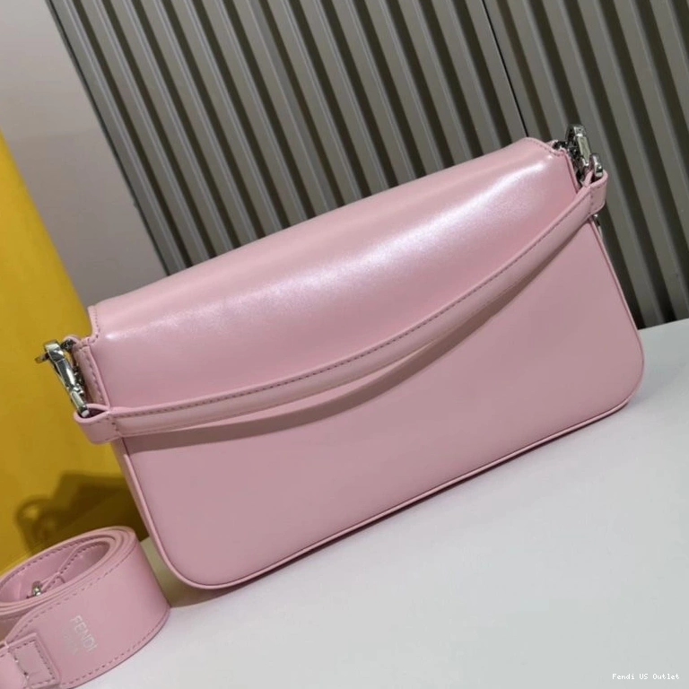 Vintage HOT In Baguette Bag Medium Pink Leather Fendi Tiffany Smooth 0809